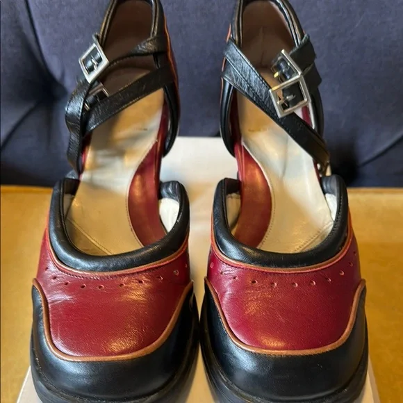 John Fluevog QTee Black and Cherry Buckle heels size 8 ( typical size 8.5) - Picture 3 of 14
